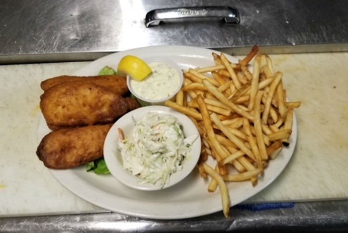 Vine Tavern & Eatery - Rural & Apache tweet media