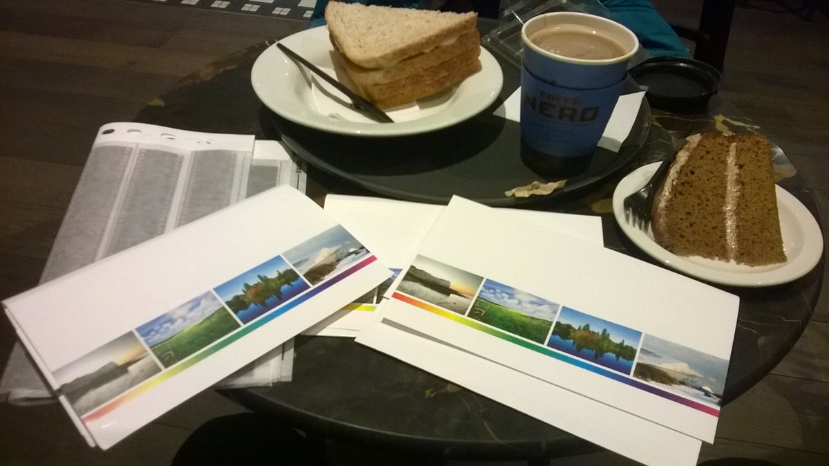 <a href="/PortraParty/">#PORTRAparty</a> <a href="/digitalab/">digitalab</a> WAHEY🙌🏼Great end 2 the week😀Picked up my 3 sets of Prints, ready 4 post week 4 #PortraParty 👍🏼Have a canny weekend, y'all🙃#believeinfilm #shootfilmbenice