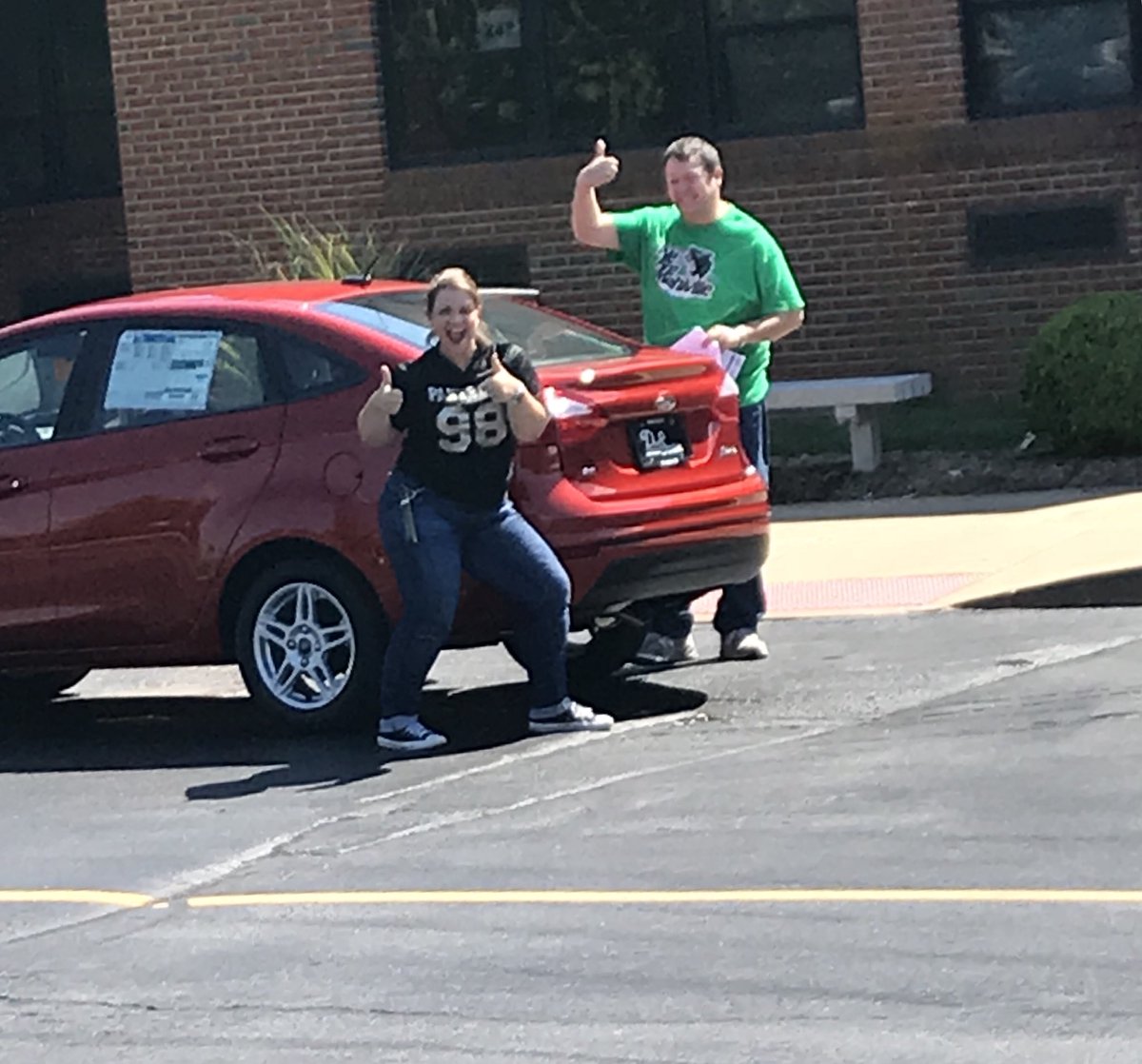 MsSikich's tweet photo. Stop by today until 6:00 pm and test drive a car @Mehlville_HS to support MHS Athletics! @DaveSinclair @MehlvilleSD #WeAreMehlville #MSDR9 #freelunch #ittakestenminutes #hurryupwithmyhotdogbiesiadecki https://t.co/Vn17HHifYG