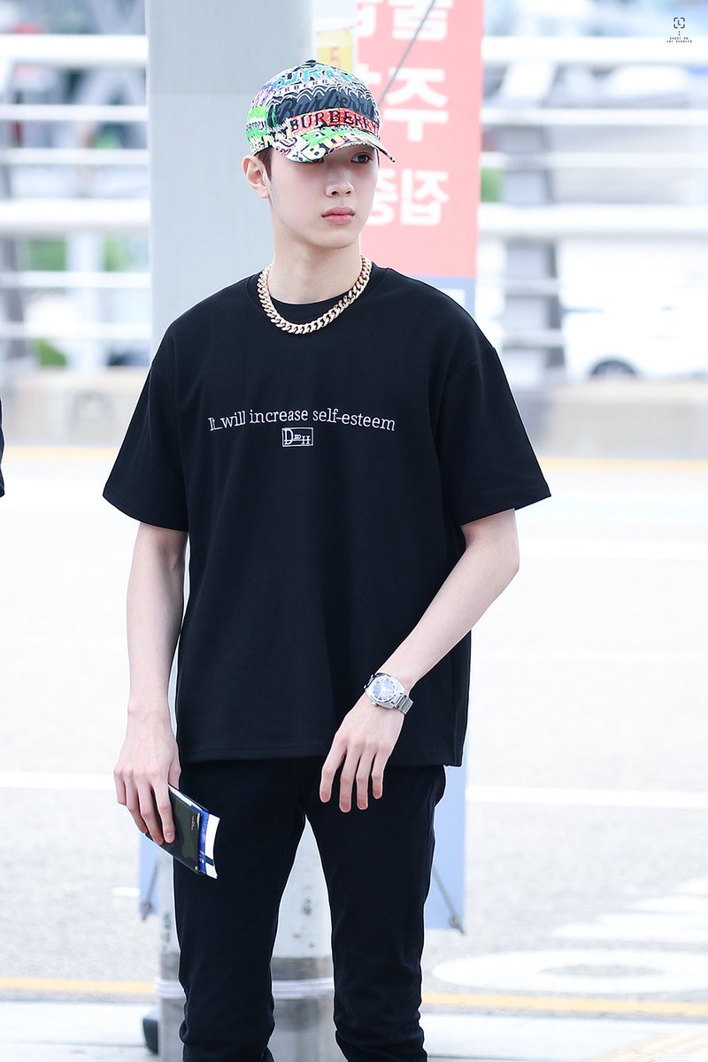 shootonL's tweet photo. 180914 ICN🧢🧢

#라이관린 #賴冠霖 #LAIKUANLIN
#워너원 #WannaOne https://t.co/iY4MjPP1OI