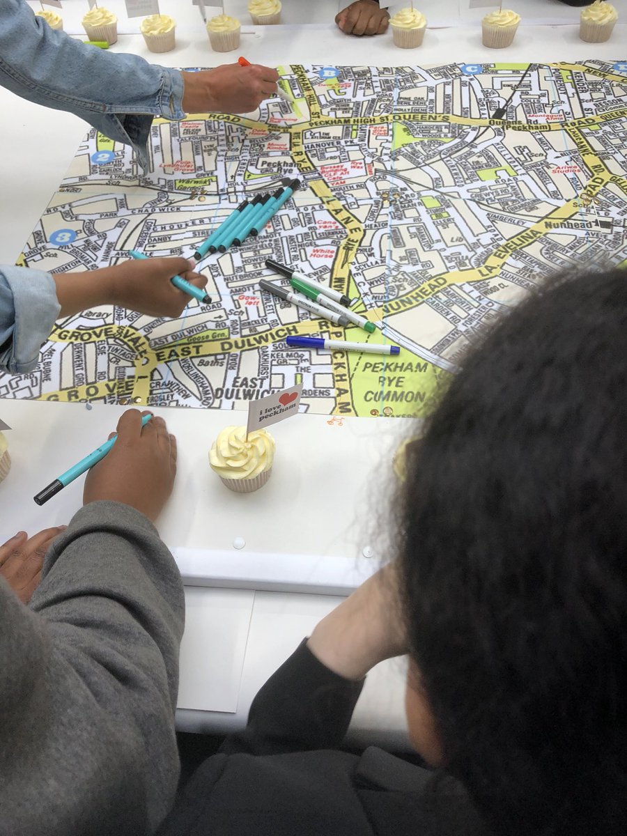 CCEatHGAEDART's tweet photo. #debatecake sharing memories of Peckham @HarrisGirlsED @peckhamfestival @CopelandParkSE https://t.co/T8QT4TVZ61