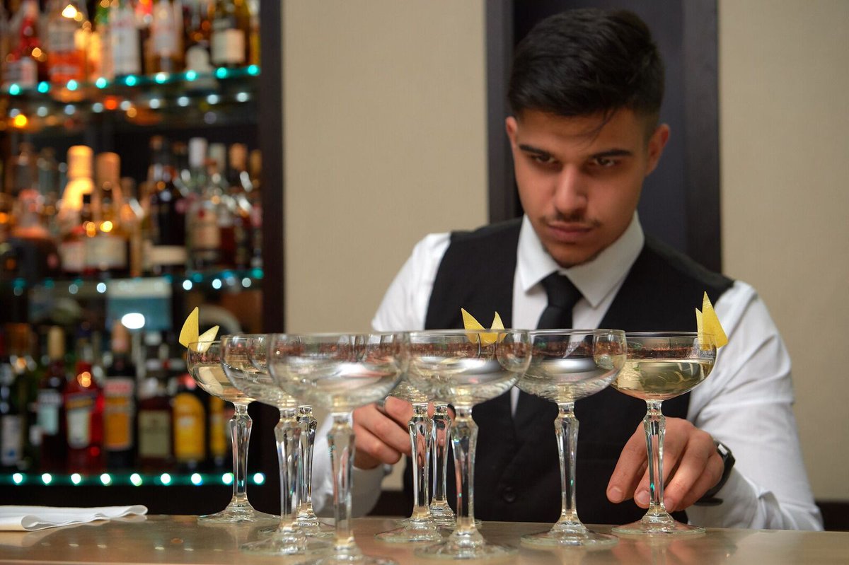BSQGin's tweet photo. Enjoy the elegance and sophistication of our signature #BerkeleySquareGin #Martini, one of the iconic serves at #GINTESSENTIAL, our month-long residence now open at Mayfair members' club, #Mortons https://t.co/15jWcdP9Yf