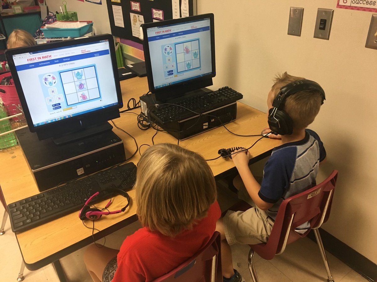 KrollTorie's tweet photo. Kinder students are rocking our math rotations! @ellisorbulldogs  @POelschlegel #risetothetop https://t.co/zrdM02yYH4