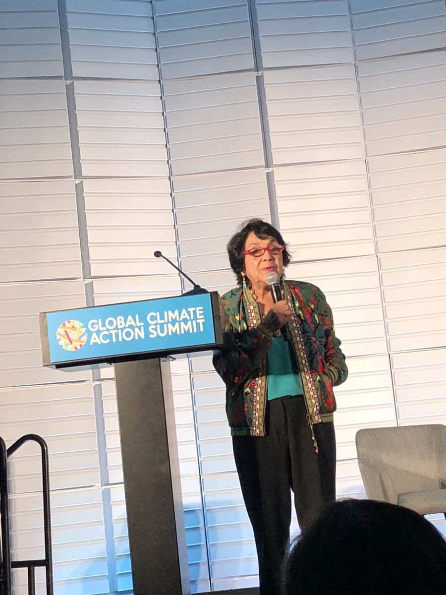 flabellinaJG's tweet photo. Thank you @DoloresHuerta for reminding us that we have to educate, organize, motivate, and advocate. Don’t just vote, campaign #wehavethepower #peoplepower ##SiSePuede #GCAS2018 #ElevateClimateEd https://t.co/1zC4vDrDUQ