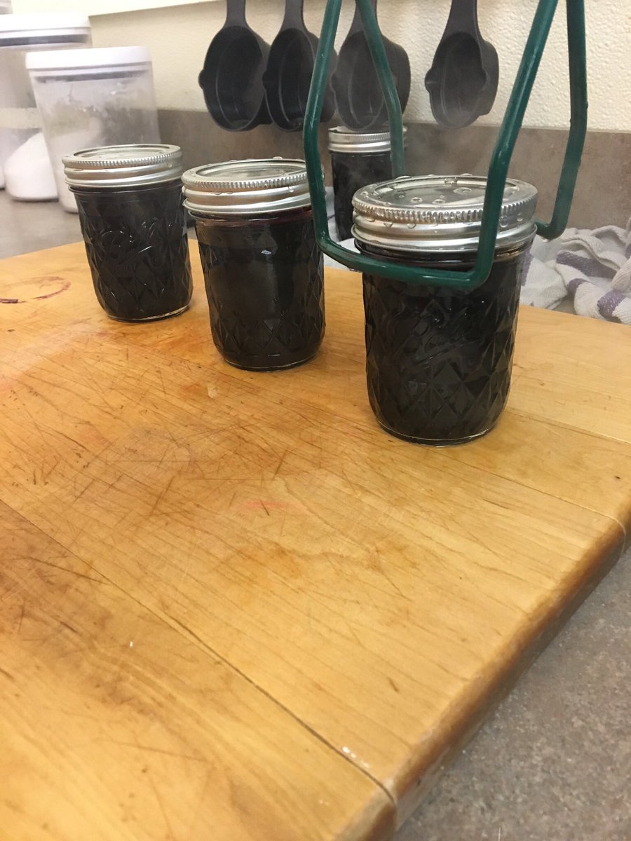 MrsMoralesCBNA's tweet photo. This week in Foods &amp; Nutrition I... Jammin’ &amp; canning 😁 https://t.co/EnFzhRfCpZ