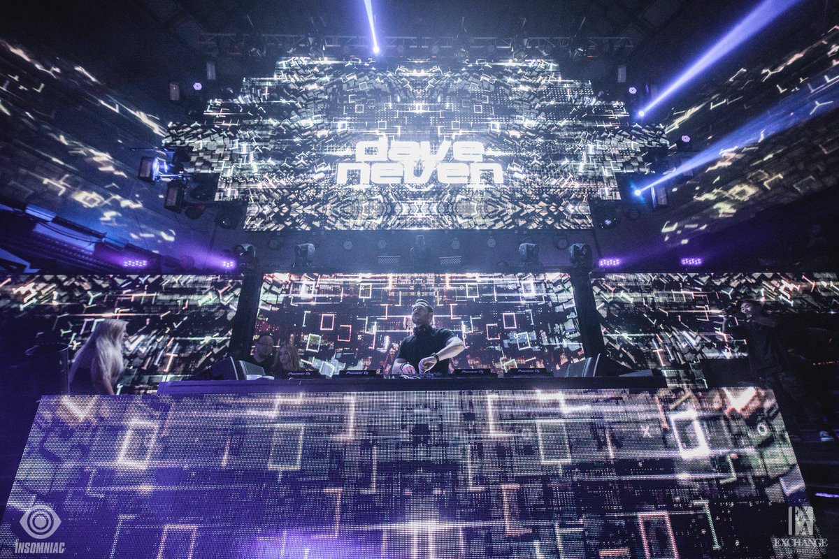 totalvisiontal's tweet photo. .@MarkusSchulz & @EmHewitt - Safe From Harm (@DJDaveNeven Remix) https://t.co/lgh3aY4xcK #trancefamily #daveneven https://t.co/rQsRZOEWmY