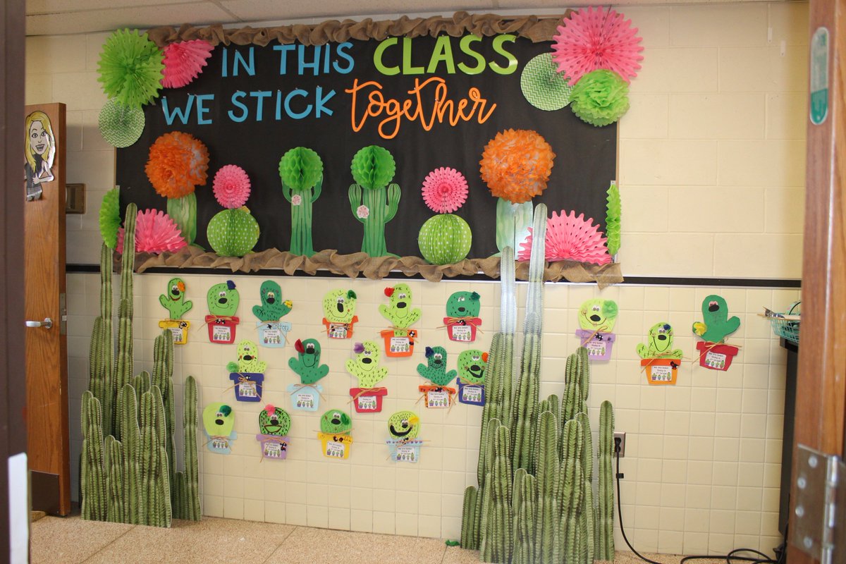WeAreHTSD's tweet photo. Art is Alive at @RobinsonElemNJ where we believe in the power of YET, flocks of flamingos are assembled &amp; minds are grown #htsd #htsdpride #differencemakersHTSD https://t.co/uzQVfhfZwM