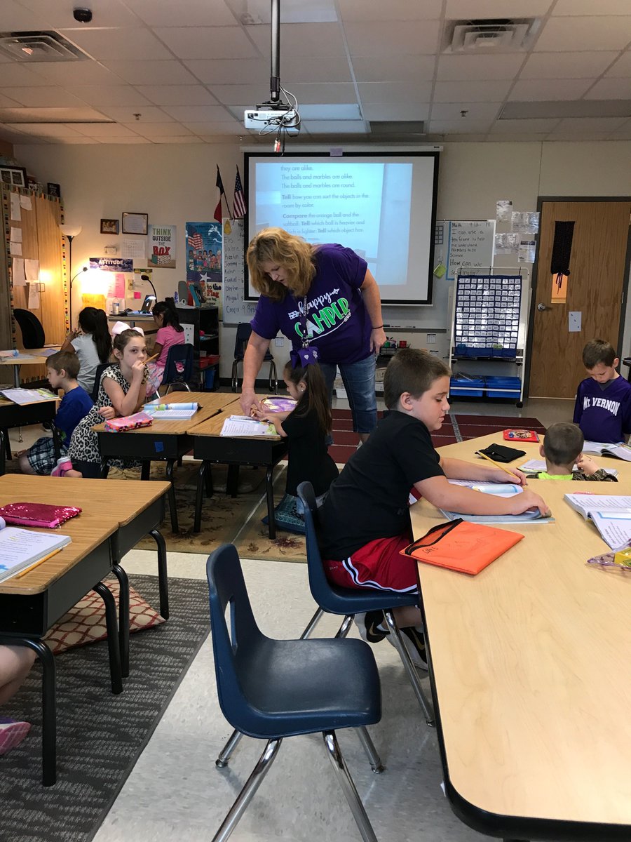 mtvernones's tweet photo. Teacher of the Month, RISA JONES, in her element! We love you Ms. Jones! #mvtigertribe, @mtvernonisd https://t.co/6v751sg7VZ