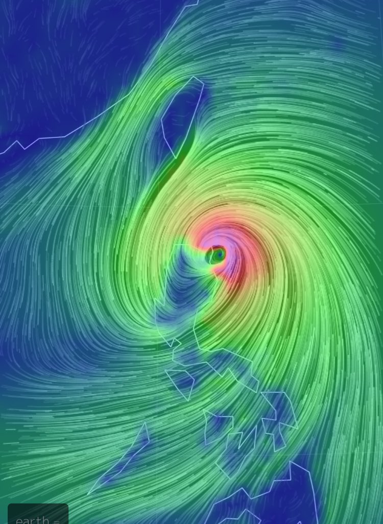 ivanhaigh's tweet photo. Two massive storms on different sides of the world - high storm surge risk and compound flooding https://t.co/M8kbi7Be43