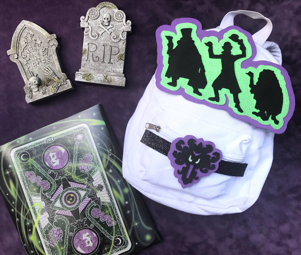 MMMpacks's tweet image. TGIF Foolish Mortals! A limited number of Hitchhiking Ghosts (💚 Glows in the dark), Frankenstein Mickeys, Oogie Boogies, &amp;amp; Mickey Pumpkins available @ 5pm EST TODAY! 🙌🏼
ALL 4 bag colors are still available! 
Happy Haunting!! 👻😈👻😈
#hauntedmansion #hitchhikingghosts