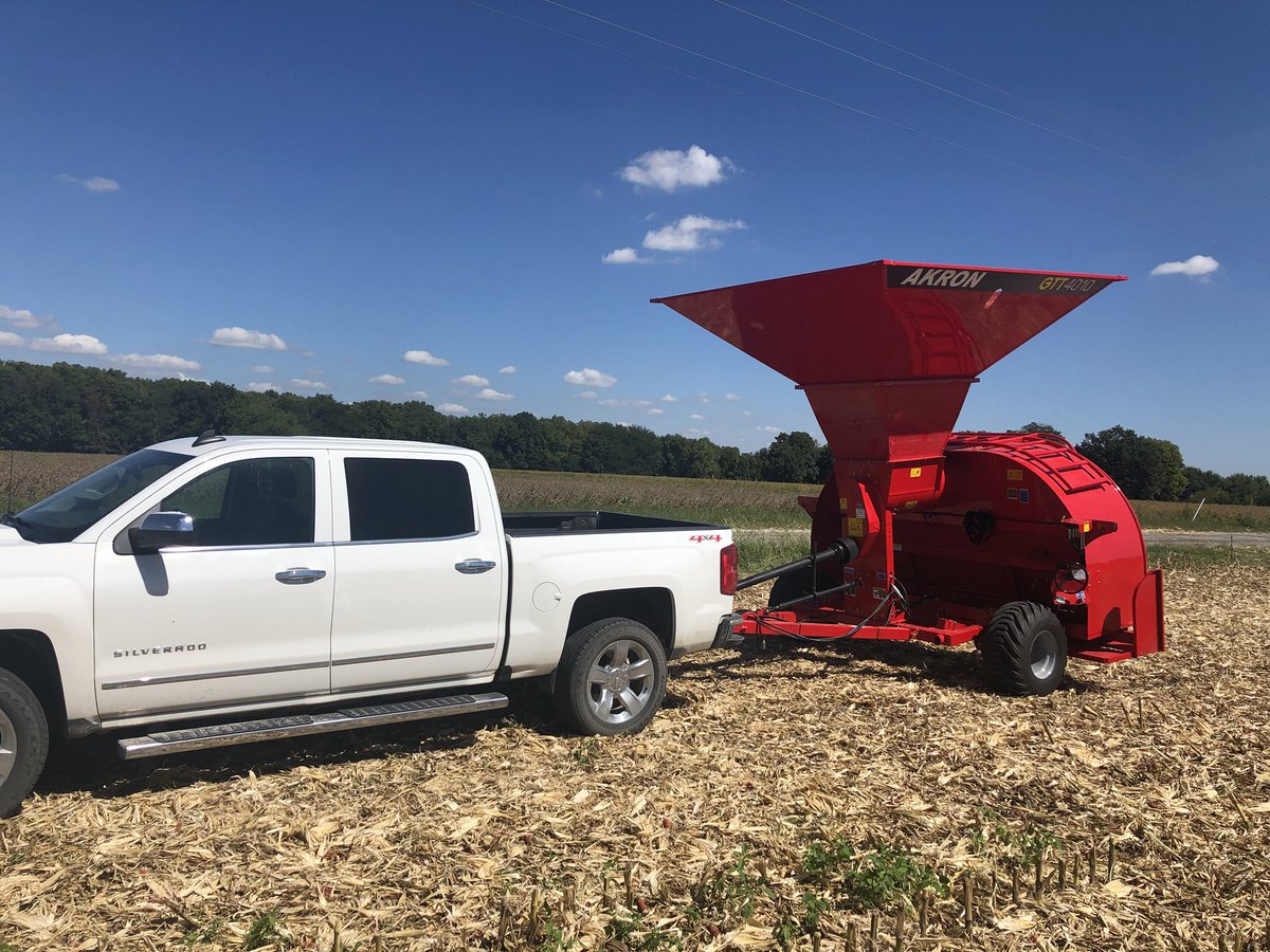 Out delivering Akron baggers today! Call us today at 217-306-4621 for all your corn/soybean bagging needs!#Harvest18 #Akronbaggers #cornbagging