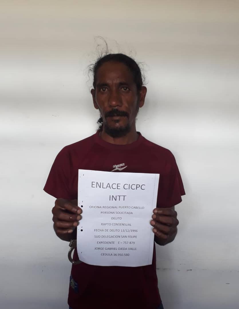 enlaccicpc_intt's tweet image. #INTT PUERTO CABELLO. Logró la aprehensión del ciudadano: OJEDA VALLE JORGE GABRIEL, Venezolano, titular de la cedula de Identidad V-16.950.580, de 41 años de edad, el cual al ser verificado se encontraba SOLICITADO por la Sub Delegación San Felipe.