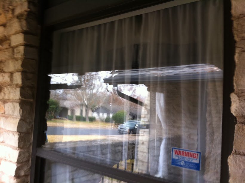 clearchoice_tx's tweet photo. Windows that have not been cleaned in six months or longer can develop dirt, grime, mineral deposits and hard water stains. We’ll leave you with “The Difference is CLEAR results! #clearchoicetx #windowcleaningatx #windowcleaning #austintexas #smallbusiness #marketing https://t.co/4Y25whuWh3