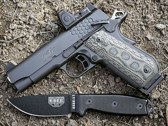 This Kimber KHX Pro and @ESEEKnives make quite the pair. Would you agree? #firearmsfriday

 📷IG: alongtheknifeedge