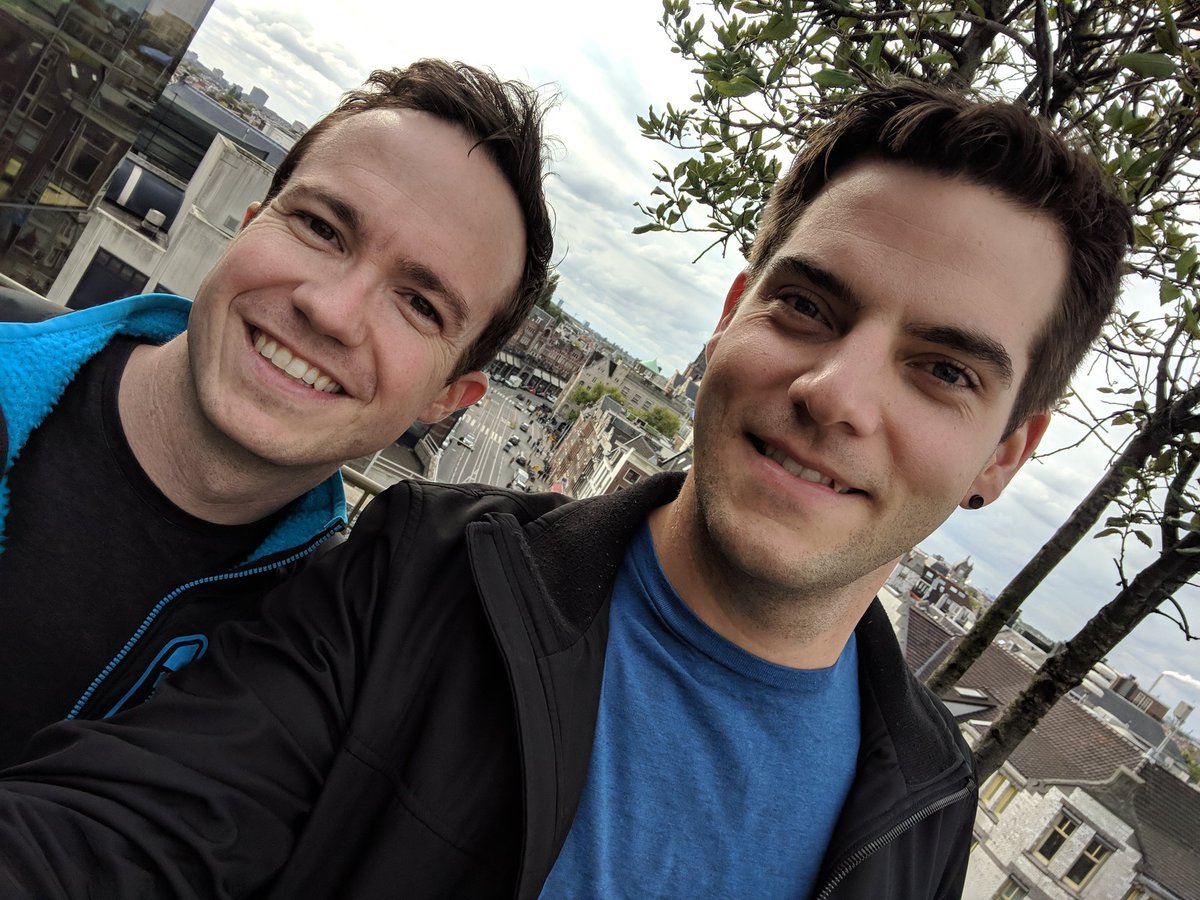 Foxos modern life tweet media