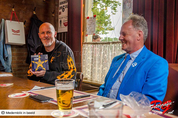 RobertGieling's tweet image. Eervolle vermelding op de walk of fame voor Richard de Wit. Al jaren de coördinator fotograaf team Rondom en allerlei hand en spandiensten.