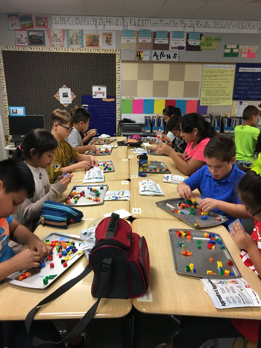 KatinaOsth's tweet image. First LEGO challenge of the year. We read Iggy Peck, Architect then built a bridge, keeping in mind certain criteria and adjusted as needed. #CSISD #skawesomesince1967 #STEM #Legos