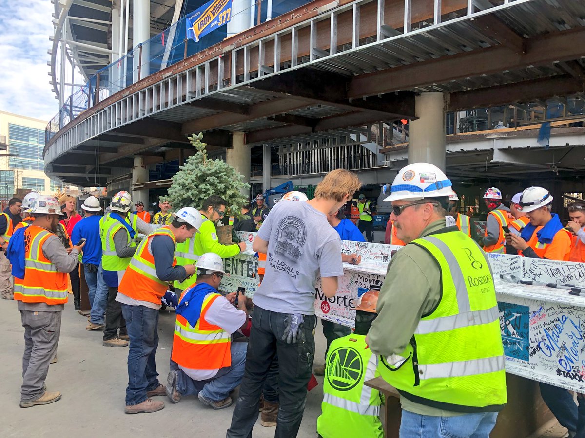 SFOCII's tweet image. Construction of the @ChaseCenter took a major step towards completion today with a topping out ceremony for the ages! Congratulations to all the construction workers and community leaders who continue to work tirelessly on making this project a reality.
