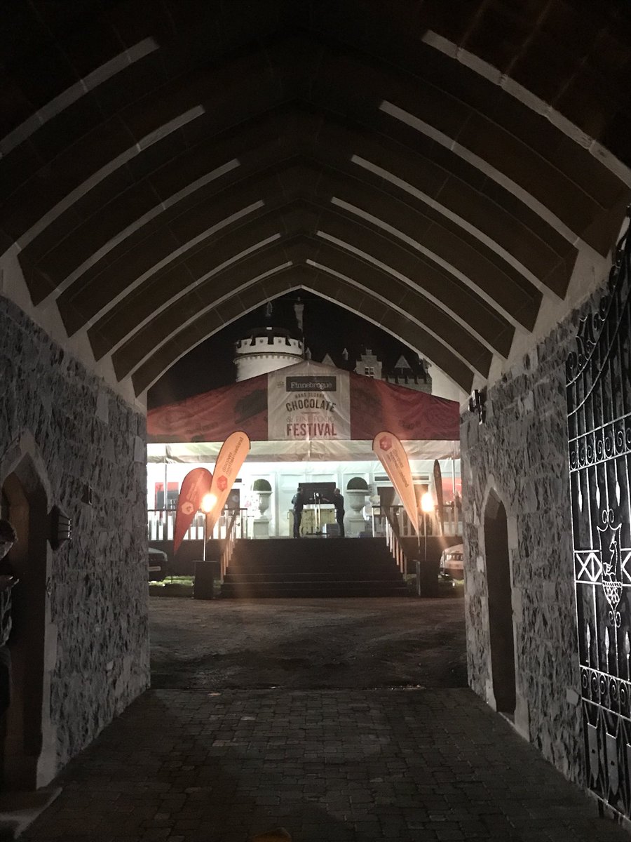 KillyleaghChoc's tweet photo. A wonderful evening - time for our guests to dance the rest of the night away! We look forward to welcoming you all to the grounds of Killyleagh Castle tomorrow from 12pm for the official festival kick-off! https://t.co/tpUAdeteuO