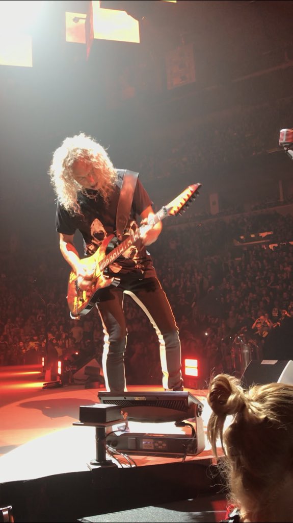 ssinclairx9's tweet photo. @KirkHammett 😍😍😍❤️🤘🤘🤘 #metinwinnipeg #iloveyous https://t.co/sWFhUPQYWX