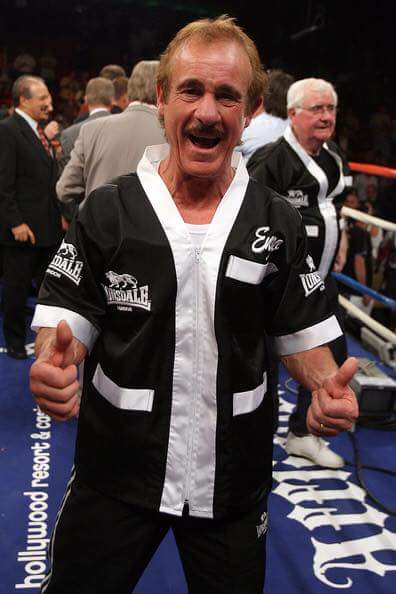 PSilkyJones's tweet photo. RIP Enzo Calzaghe a legendary trainer #boxingheaven . Condolences to @RealJoeCalzaghe & family https://t.co/BUs30vSOeR