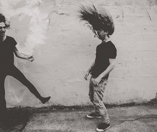 jadybates's tweet photo. Get outta here you ...
PUNKS! 🔥 @sodirtydirty .
#dirtydirty #punkband #punkrock #seattlemusicscene #greatbands #music #art #rock #drummers #songwriters #guitarists #killerjpeg #magazineready #musicians #musicianphotographer #femalephotographer #shoot… https://t.co/JbiyEBxoXS https://t.co/U7o36IHTX0