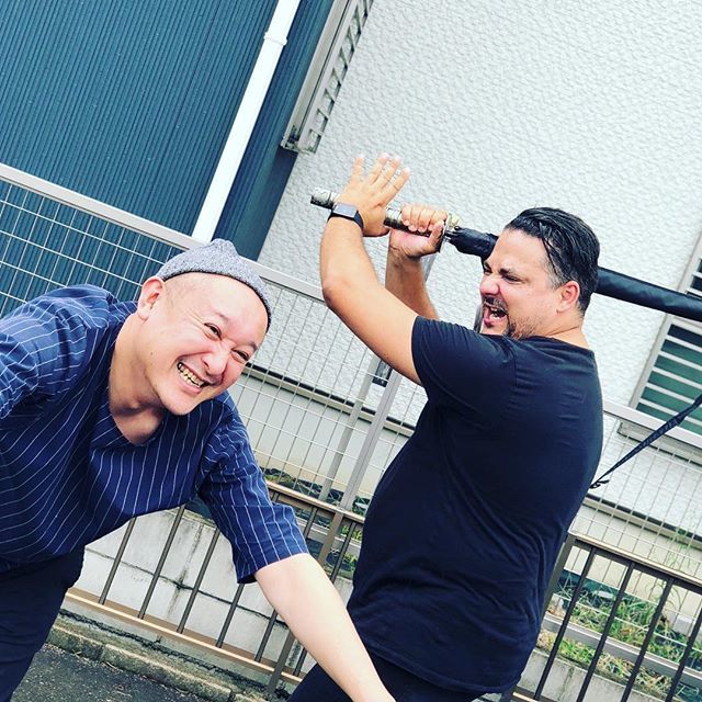 inoueyosuke's tweet photo. ドイツから来てくれたRELOOPのROGERに味噌カツ食べに連れてったらなぜか斬られました。
#reloop #reloopdj #reloopdjs #otairecord #オタレコ https://t.co/3kZLCKBBeB https://t.co/eDcQu32dkn