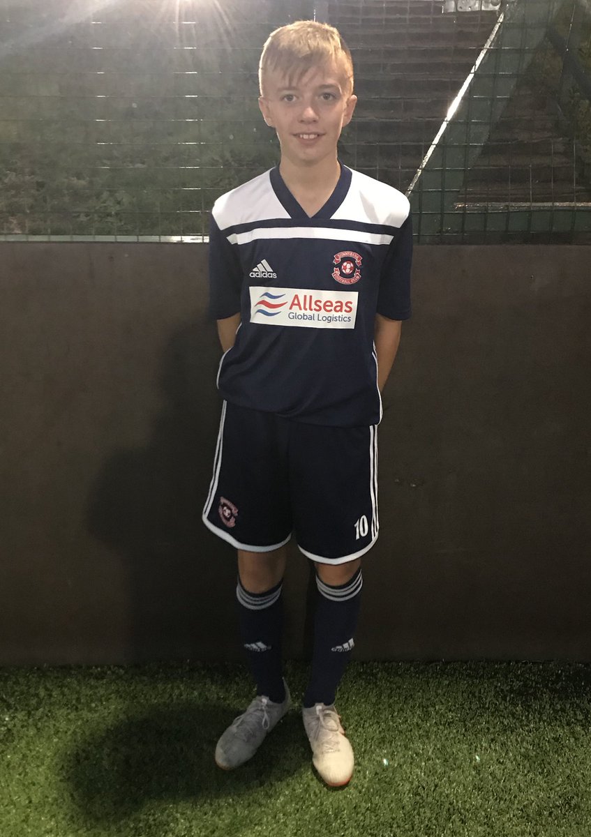 coach_elite's tweet photo. Owen from the U14’s sporting our new training kit for the season. Big thank you to our sponsor @Allseasglobal. Think you agree it looks very smart 👍🏻⚽️.
#oneclub
#blackandwhite ⚫️⚪️ https://t.co/sTeLwTdSaV