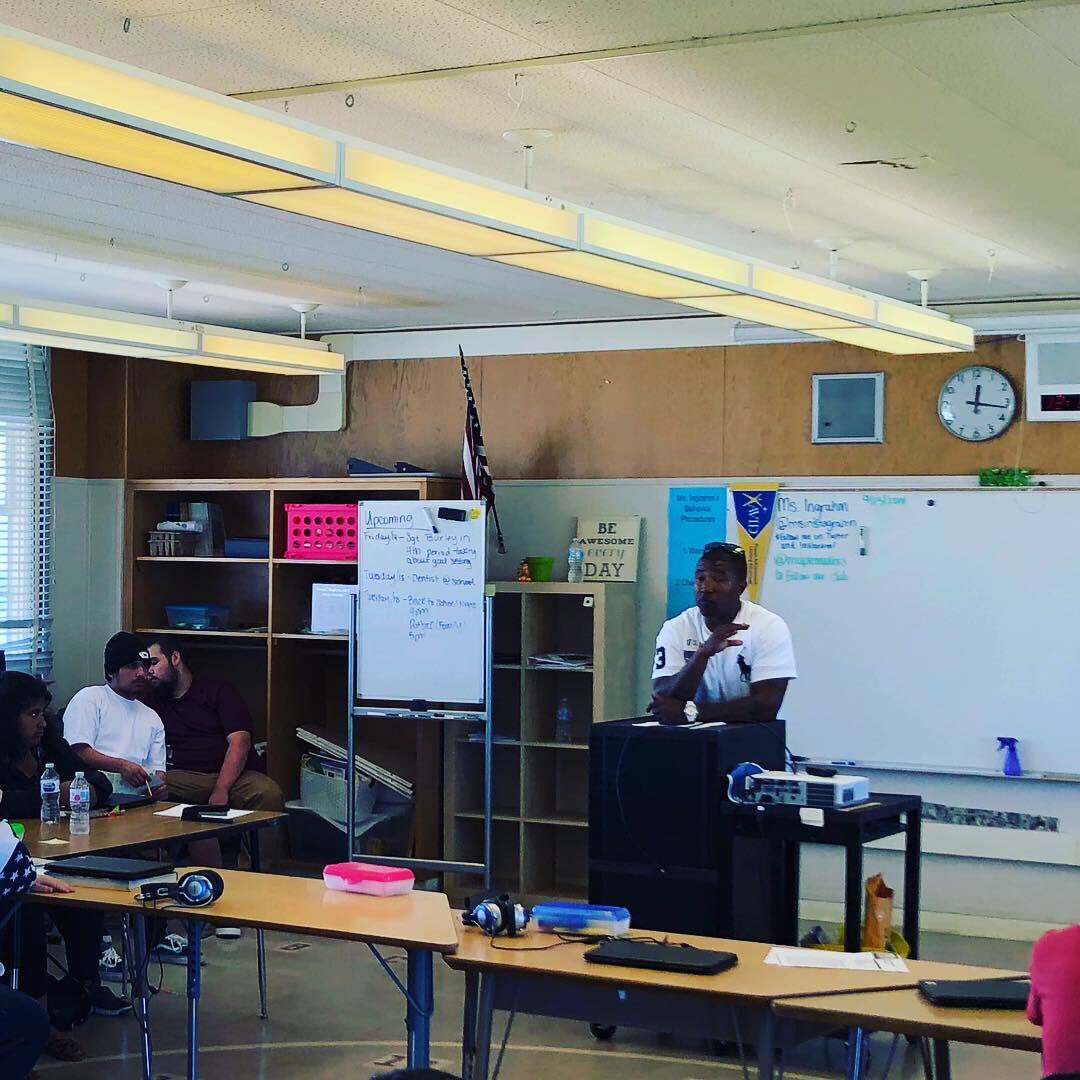 KatyKazi's tweet photo. Many #thanks to #maple #alumni and our awesome #army #recruiters for taking time to do a #goalsetting #workshop with #students! @USArmy @army_lompoc @SchelBrown @LUSD_CL_HR @CCEAeducation @msinstagrahm @ac0sta5 https://t.co/GjuqgsgxK9