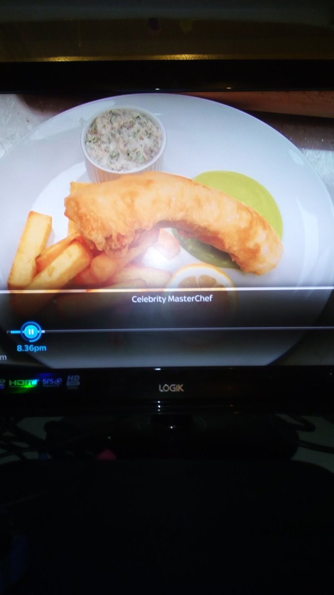ratnuts75's tweet photo. Anyone order the 'deep-fried dick and chips'? #CelebrityMasterchef #torode https://t.co/h0kqZO8A4n