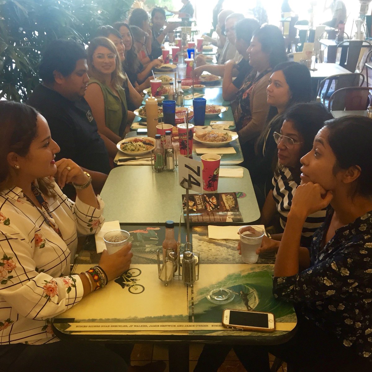 THShelter's tweet image. Thomas House staff &amp;amp; the team at @WahoosFishTaco came together for a lunch in honor of #ChildAwarenessMonth! Throughout September, Wahoo's is donating 10% of every kids meal sold to Thomas House. Stop by for a meaningful family-friendly lunch &amp;amp; help support #THShelter.