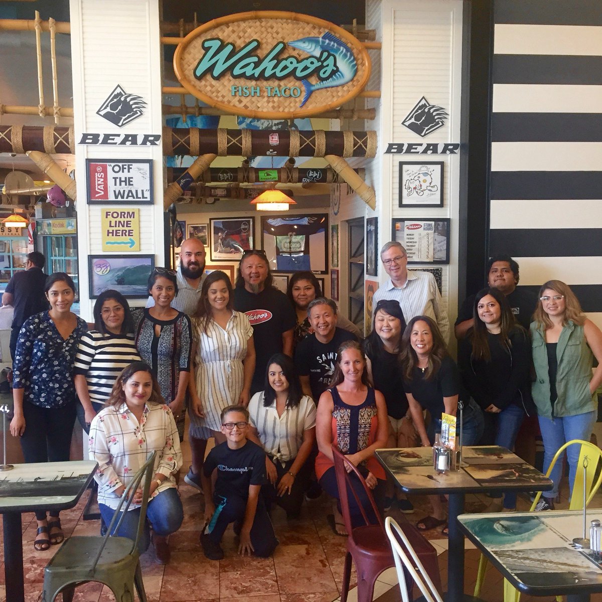THShelter's tweet image. Thomas House staff &amp;amp; the team at @WahoosFishTaco came together for a lunch in honor of #ChildAwarenessMonth! Throughout September, Wahoo's is donating 10% of every kids meal sold to Thomas House. Stop by for a meaningful family-friendly lunch &amp;amp; help support #THShelter.