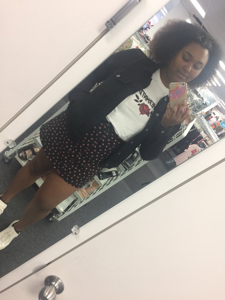 BenzROTE's tweet photo. Aye twitter… my fit haves something to say.🌹 I don’t really know what I was going with that^ but I love this shirt. https://t.co/EY7trLPJUA