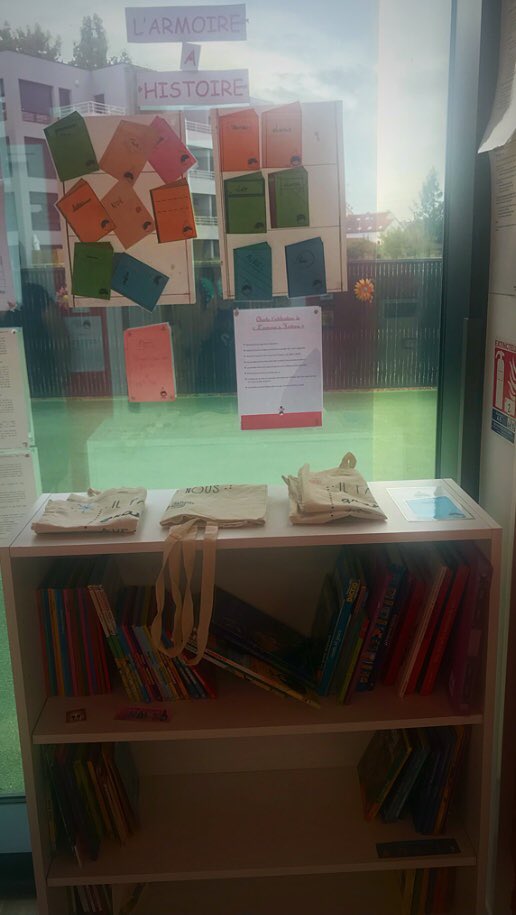 Natfab1's tweet photo. Bibliothèque à destination des enfants et de leurs familles #Thionville  Bravo à l’équipe #LPCRThionville  #grandir #livres @celia1089 @Creches_LPCR https://t.co/Zw5aKz9rNn
