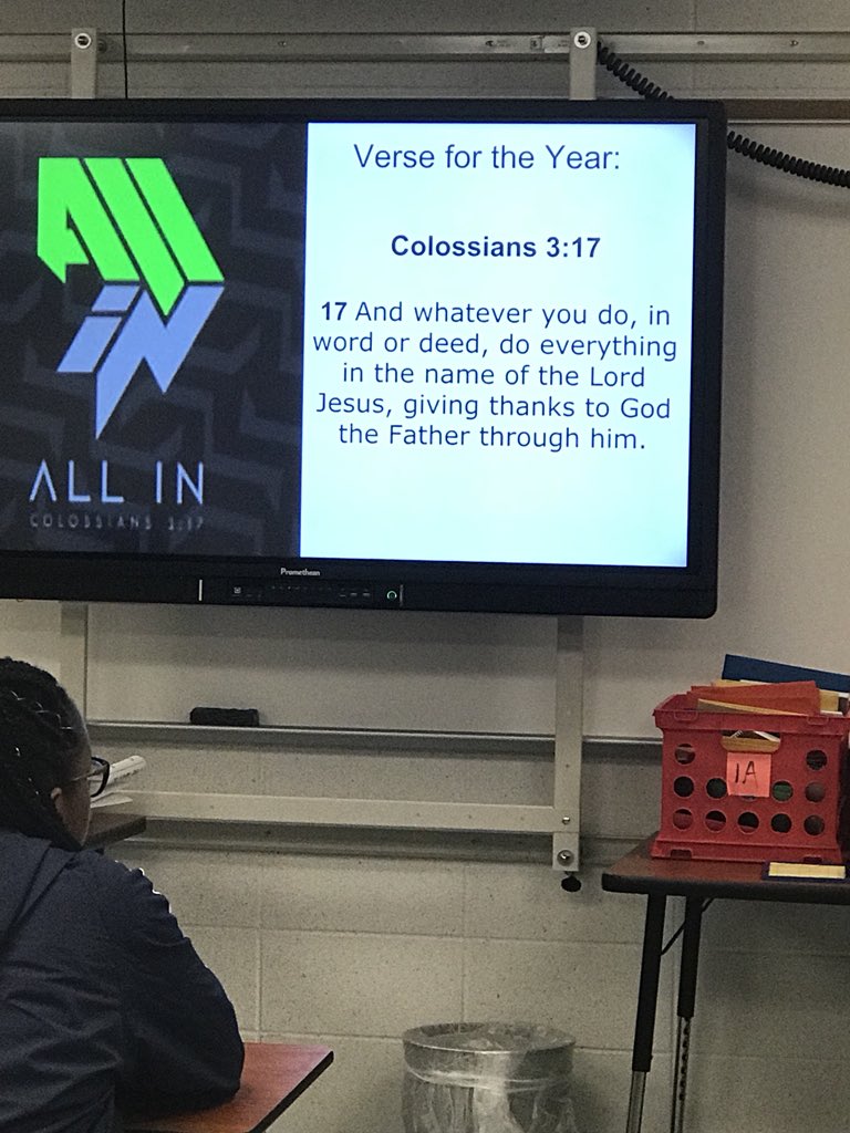 FcaDavis's tweet photo. Our interest meeting was a success! Can’t wait to see how we grow in Christ during this school year! Thankful for everyone who woke up early to see what FCA is all about! Falcons are #Allin4Christ Start thinking about Fields of Faith and signing up for t shirts! https://t.co/OrAUXQtLCy