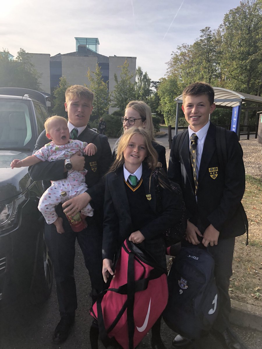 JaimeDonald1's tweet photo. Finally all fit and well for a back to school photo! Well Debbie wasn’t having any of it again. https://t.co/qYTaeqUSl7