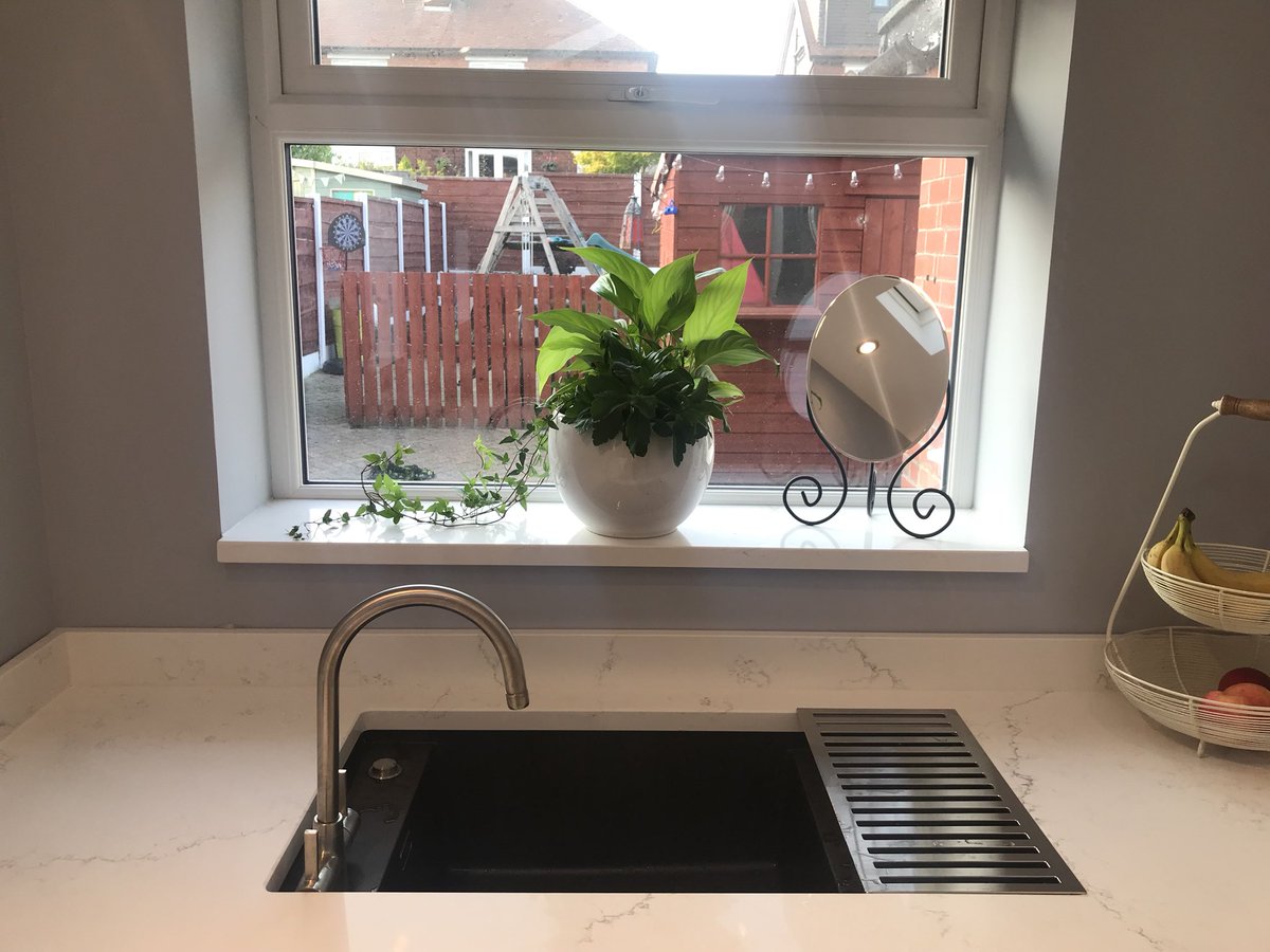 CAD_Kitchens's tweet photo. Concrete door with Quartz worktops, upstands, splashback and window ledges, Bosch appliances including integrated washer and dishwasher, single oven, combi, induction job and extractor, @franke_group sink and tap #kitchen #kitchendesign #kitchendecor #contemporarykitchen https://t.co/Uf5jwF6Umb