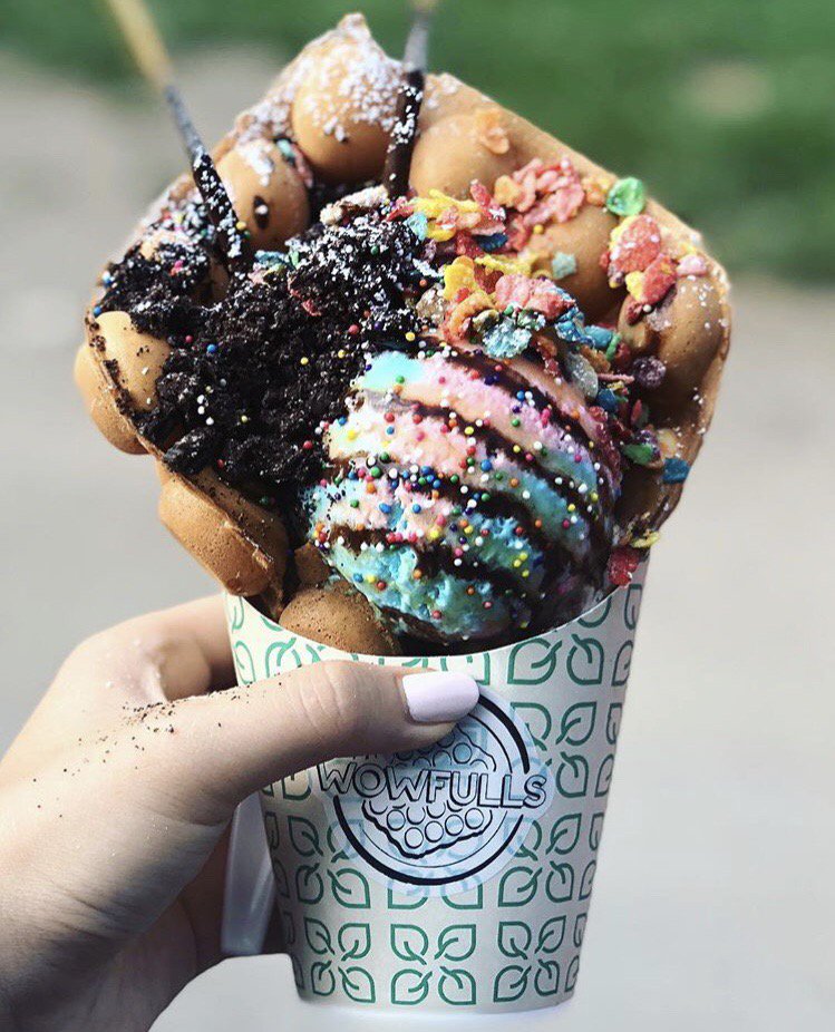 Embracing the mess that comes with amazing desserts.🍴 
📸: @stanfordfoodies