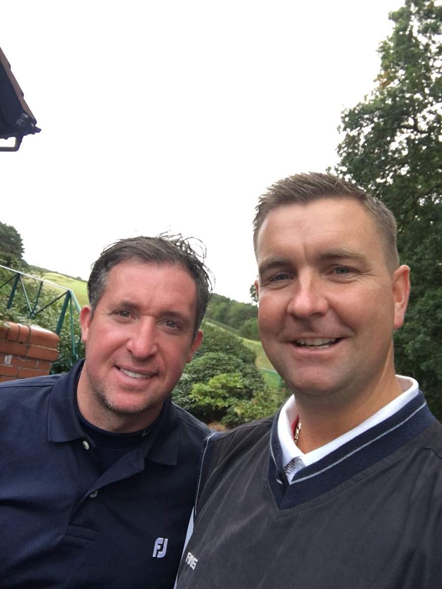 neilmickle's tweet photo. @Robbie9Fowler @Robbie9Fowler Good to hear you won Robbie, great to walk the steps of a legend down the middle of the fairway today 🚶‍♂️🏌️‍♂️⛳️ https://t.co/Ng41LGExAk