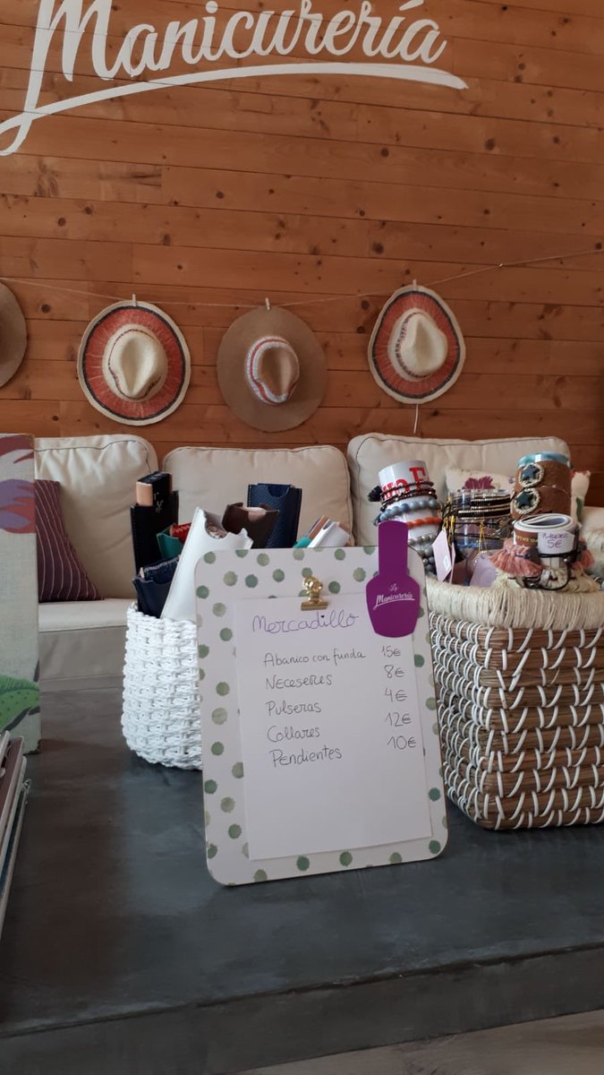 lamanicureria's tweet photo. Mercadillo de complementos en nuestro centro de Travieso 19 ¡Les esperamos!

#LaManicurería #webelieveincolors #Travieso19 #MesayLópez18 📞 928 966 690 📲 Travieso 19: 630 787 991 📲 El Corte Inglés: 699 321 671 https://t.co/QIjL5reXJN