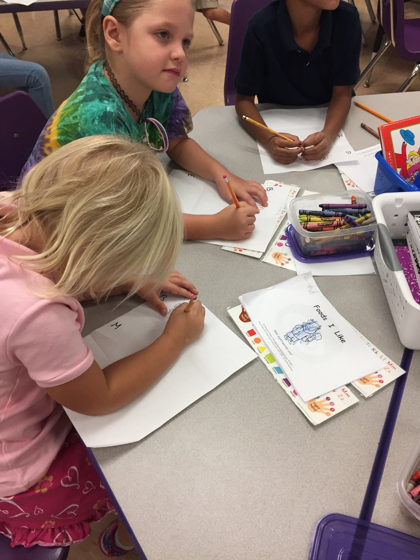 mrsnoegel's tweet photo. CKLA Fables #beginningmiddleandend. Love my job! Seeing them grow every day! https://t.co/bBAnrKs4ur