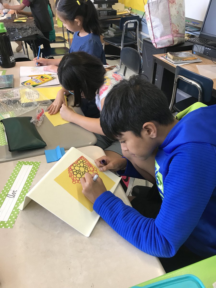 mrsmontagano's tweet photo. Today our fifth graders enjoyed The Dot, by Peter Reynolds. This amazing group is ready to make their marks and see where they take them! #InternationalDotDay #thedot #creativity #NHPRoadSchool https://t.co/EYi6H7J0Mo