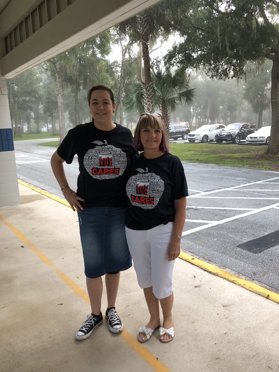 merekelly369's tweet photo. Waiting on a contract that shows the district is listening to what the teachers are saying. #ru4ed #teamkidsvcs #denimstration https://t.co/QXijfWihlL