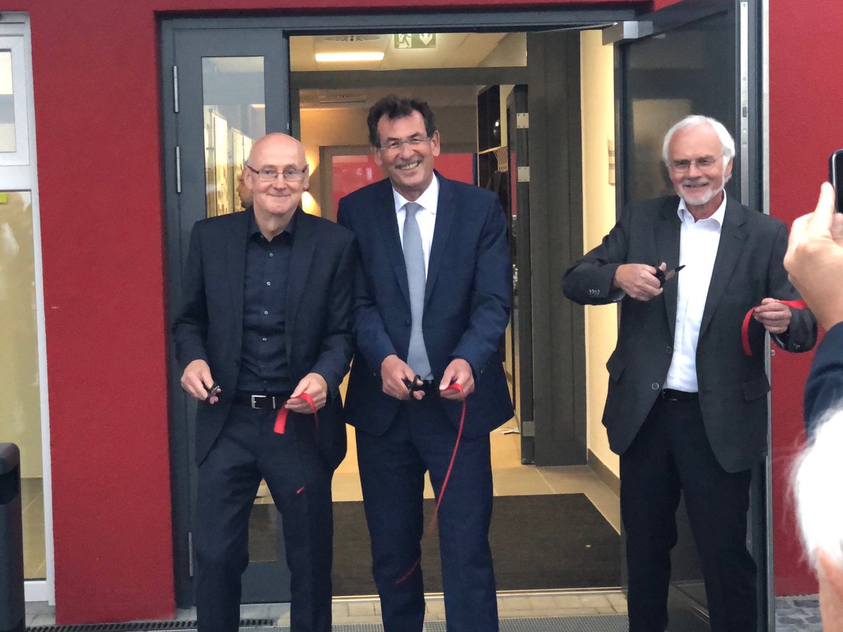 MatthiasBurkard's tweet photo. Einweihungsfeier Sportmeile @Roßtal. Einzigartiges Projekt mit #BAURCONSULT #Architektur #TGA #HLS # Elektro #Statik #teamwork #teamworkmakesthedreamwork https://t.co/oAn6ipKDO2