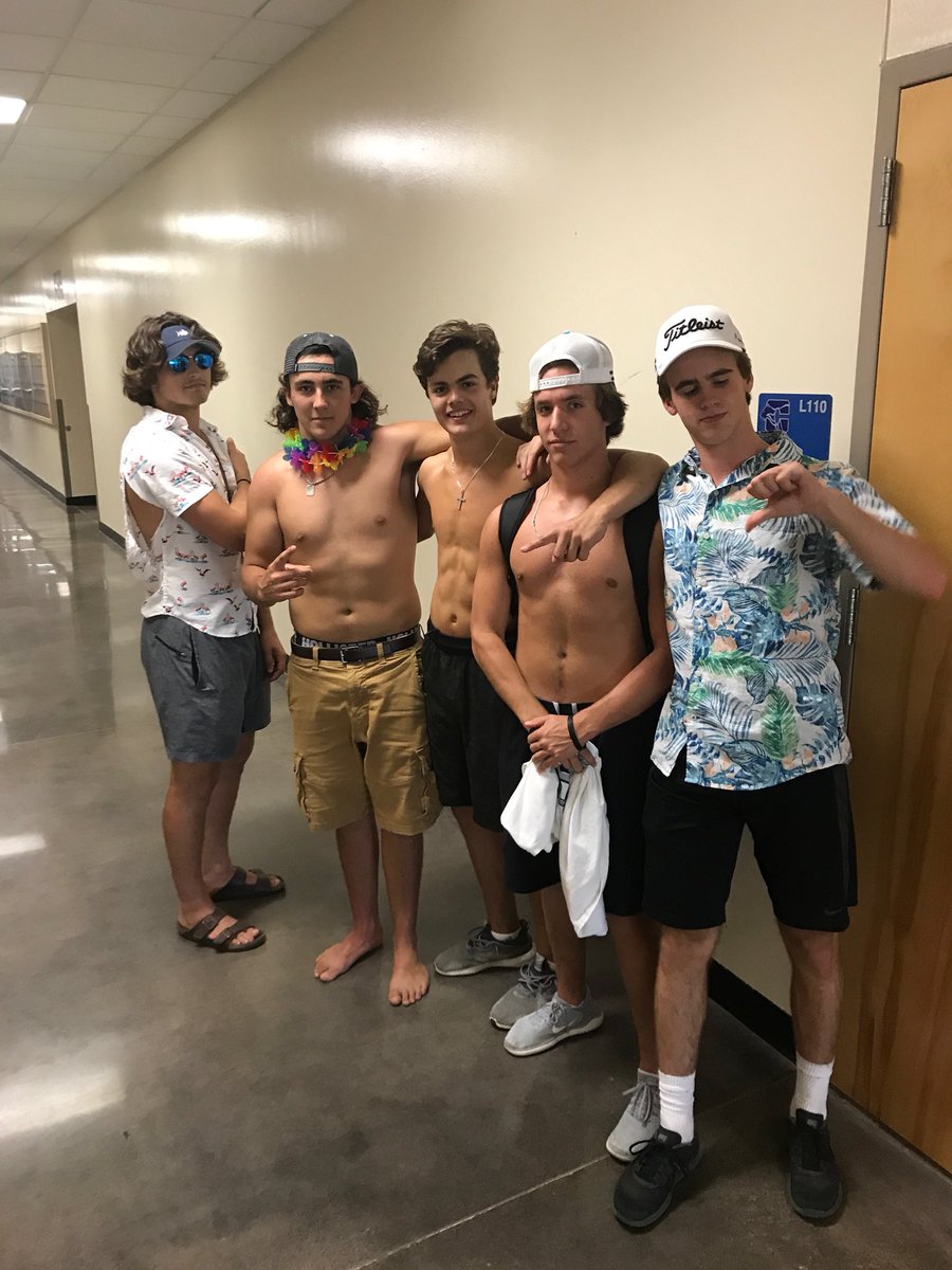 PantherHockey97's tweet photo. Check out CM shirt boys 🏋️‍♀️! Ended a great week in the weightroom with a kickball game today! Navy holds on for the win 9-8! Back to weight room Monday! #family #buildingteamunity https://t.co/lTudslv8J1