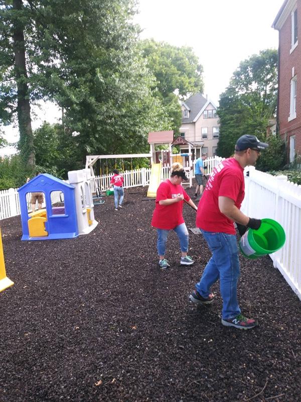 Thanks for sharing your Day of Caring! #M1216WestPodPSAs #LowesLife #UnitedWay