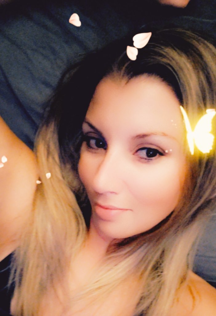 Hidden_Tigress's tweet photo. #fridaynight #weekendvibes #selfie #HiddenTigressArmy listening to this chill and sexy track...π₯π π https://t.co/0nZ87dfqTL
@alwaysneverhere #wylin #NowPlaying Someday I hope to work with you! #Digy #Kirsch #Tragedy #MusicFriday ππ https://t.co/cUKz5nJG9d