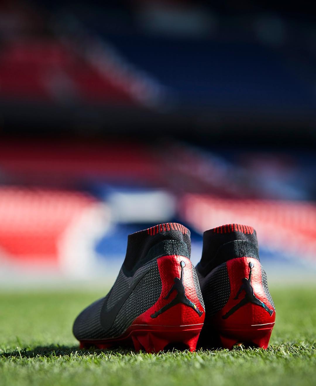 TVMAX Deportes on X UNA BELLEZA Los tacos que completaran la edicion de camisetas y uniforme Jordan del PSG que se utilizara en la Champions League https t 4kOBMBlP1i X