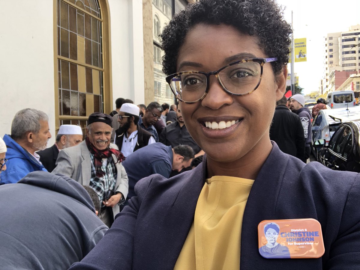johnson_d6's tweet photo. Friday prayers and voter registration at Al Tawhid Mosque. #D6Together https://t.co/VncQtN41ss