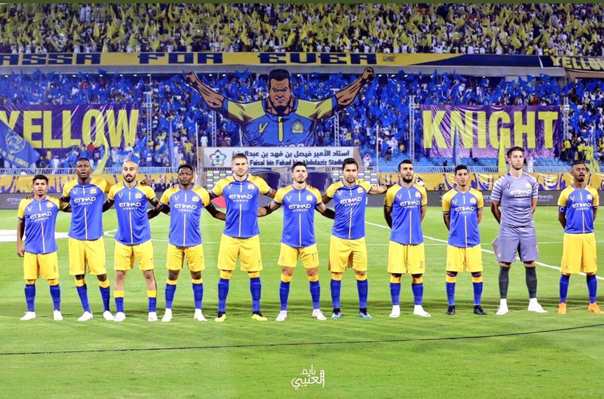 Aio266's tweet photo. الصوره تنطق #فخامه بالله تعلموا من 
ملوووووووووووووك التيفو الاتقان 👌🏻💛💙
#النصر https://t.co/5u6v4ew49J